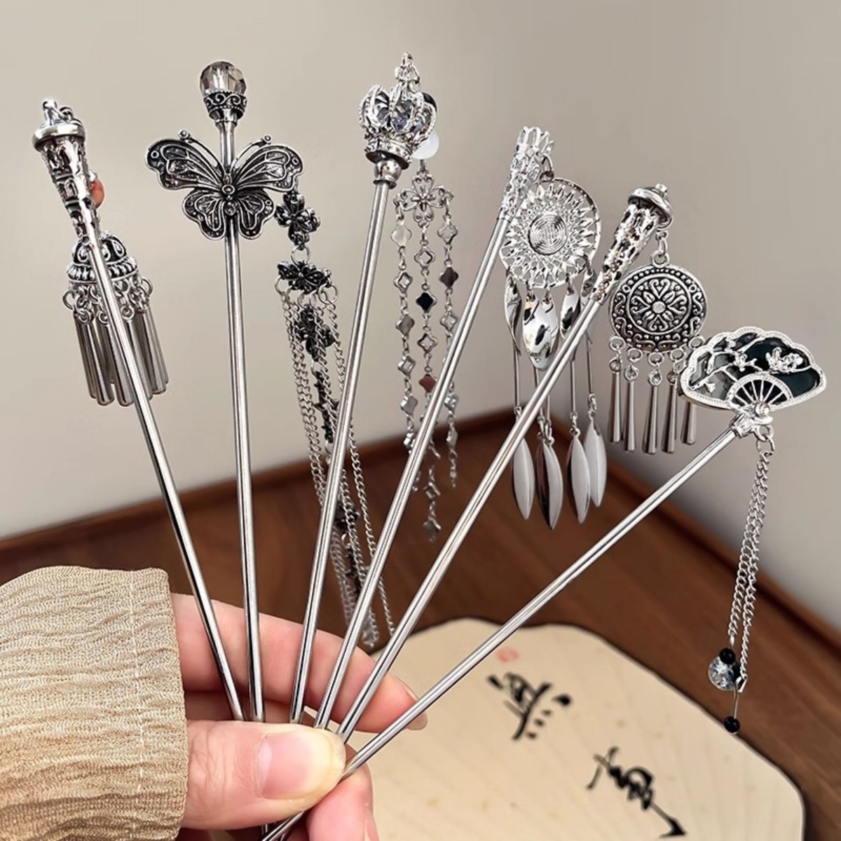 우아한 여성의 머리핀 골동품 실버 나비 술 머리 스틱  - Shop Jewelry & Watches Near Me 리뷰 및 가격